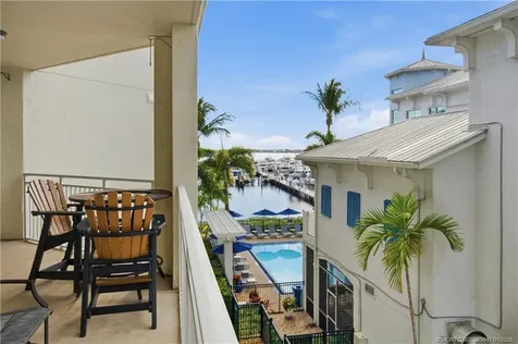 975 NW Flagler Avenue Stuart FL 34994