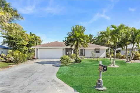 2281 SE Mcmaster Street Port St Lucie FL 34952