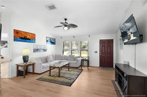 2281 SE Mcmaster Street Port St Lucie FL 34952