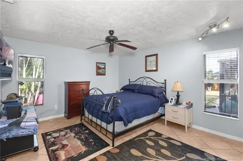 2281 SE Mcmaster Street Port St Lucie FL 34952