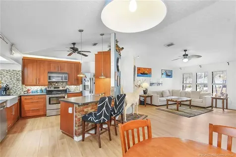 2281 SE Mcmaster Street Port St Lucie FL 34952