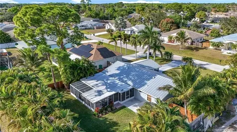 274 NE Glentry Avenue Port St Lucie FL 34983