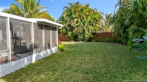 274 NE Glentry Avenue Port St Lucie FL 34983