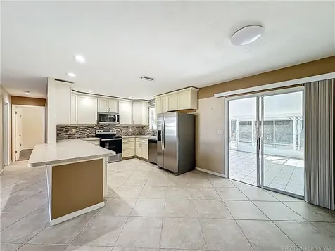 274 NE Glentry Avenue Port St Lucie FL 34983