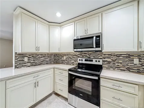 274 NE Glentry Avenue Port St Lucie FL 34983