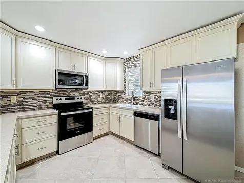 274 NE Glentry Avenue Port St Lucie FL 34983