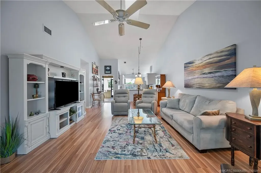 7624 SE Sugar Sand Circle Hobe Sound FL 33455