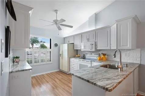 7624 SE Sugar Sand Circle Hobe Sound FL 33455