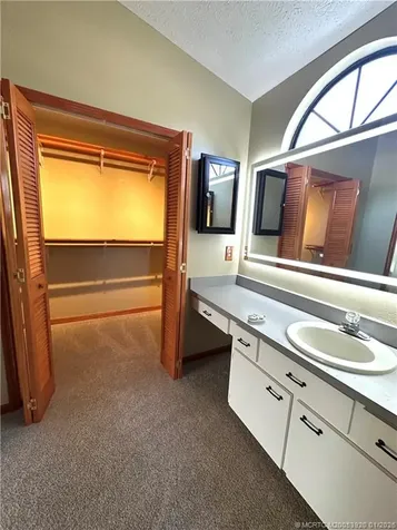 608 SE Dean Terrace Port St Lucie FL 34984