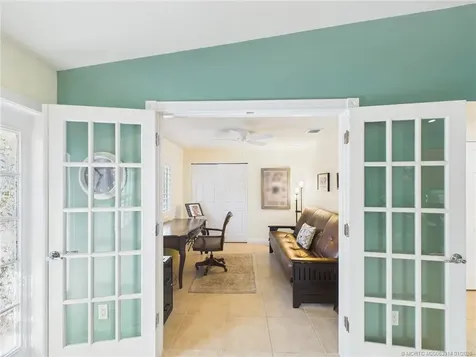 5315 NW Dominica Street Vero Beach FL 32967