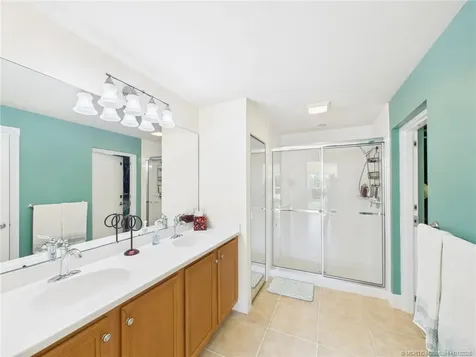 5315 NW Dominica Street Vero Beach FL 32967