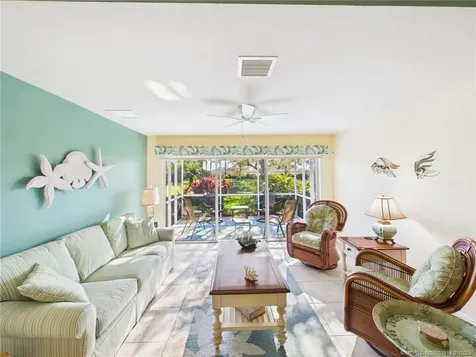 5315 NW Dominica Street Vero Beach FL 32967