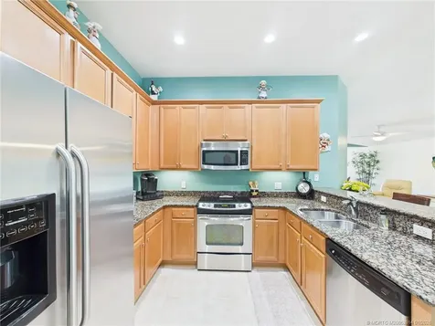 5315 NW Dominica Street Vero Beach FL 32967