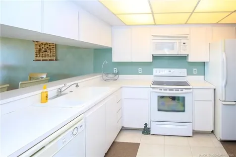 4490 NE Sandpebble Trace Stuart FL 34996