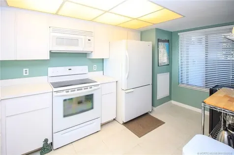 4490 NE Sandpebble Trace Stuart FL 34996