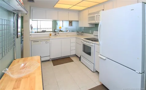 4490 NE Sandpebble Trace Stuart FL 34996