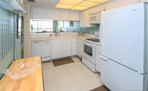 4490 NE Sandpebble Trace Stuart FL 34996