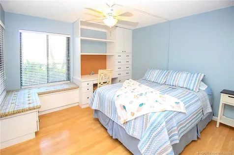 4490 NE Sandpebble Trace Stuart FL 34996