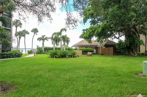 4490 NE Sandpebble Trace Stuart FL 34996