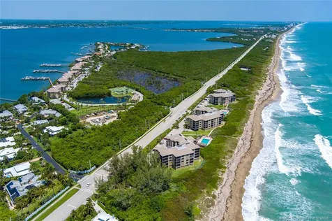 4490 NE Sandpebble Trace Stuart FL 34996