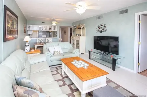 4490 NE Sandpebble Trace Stuart FL 34996