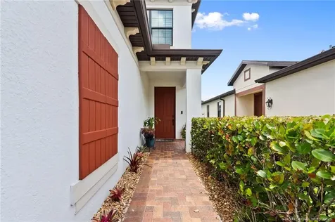 260 SE Via Visconti Port St Lucie FL 34952