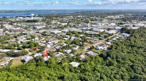 221 SE Tressler Drive Stuart FL 34994