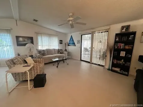 6221 S Ironwood Lane Lantana FL 33462