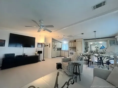 6221 S Ironwood Lane Lantana FL 33462