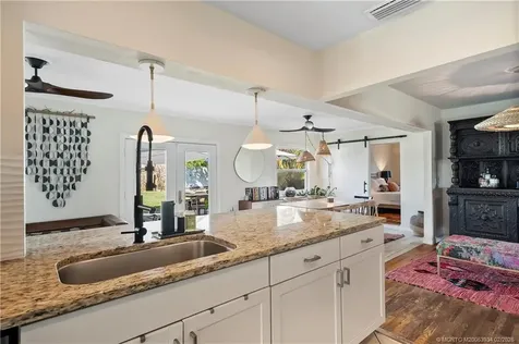 1092 SE Madison Avenue Stuart FL 34996