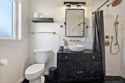 1092 SE Madison Avenue Stuart FL 34996