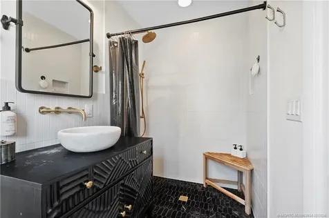 1092 SE Madison Avenue Stuart FL 34996