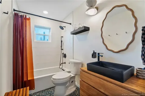 1092 SE Madison Avenue Stuart FL 34996