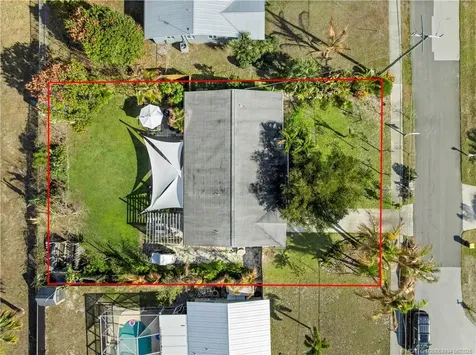 1092 SE Madison Avenue Stuart FL 34996