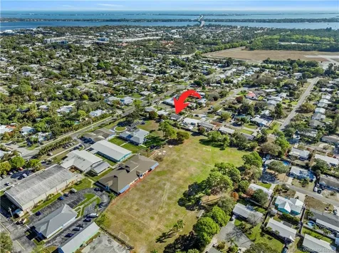 1092 SE Madison Avenue Stuart FL 34996