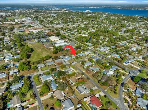 1092 SE Madison Avenue Stuart FL 34996