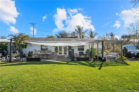 1092 SE Madison Avenue Stuart FL 34996