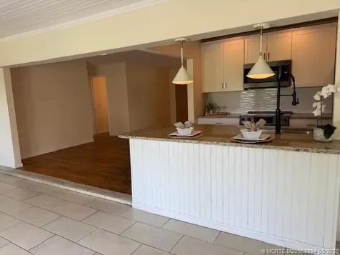 1092 SE Madison Avenue Stuart FL 34996