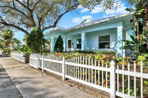 424 SW Camden Avenue Stuart FL 34994