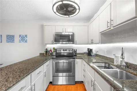 3204 SE Guenevere Lane Port St Lucie FL 34952