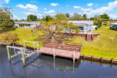 649 SE Calmoso Drive Port St Lucie FL 34983