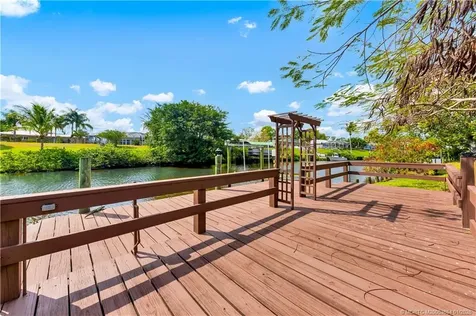 649 SE Calmoso Drive Port St Lucie FL 34983