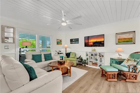 649 SE Calmoso Drive Port St Lucie FL 34983