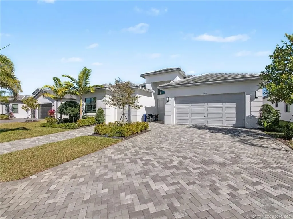 12433 SW Crystal Cove Drive Port St Lucie FL 34987