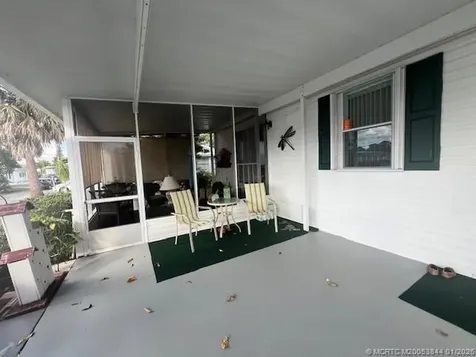 6158 N Guava Lane Lantana FL 33462