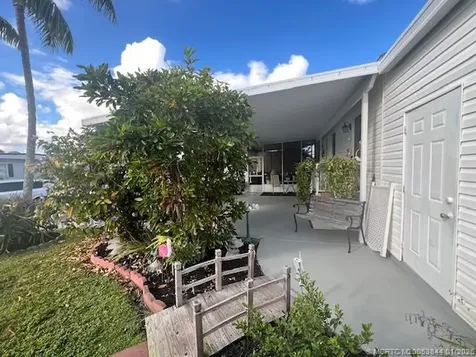 6158 N Guava Lane Lantana FL 33462