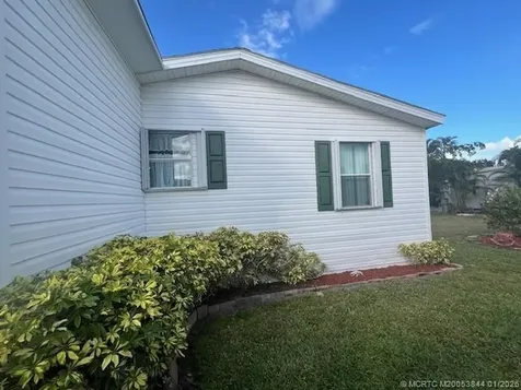 6158 N Guava Lane Lantana FL 33462