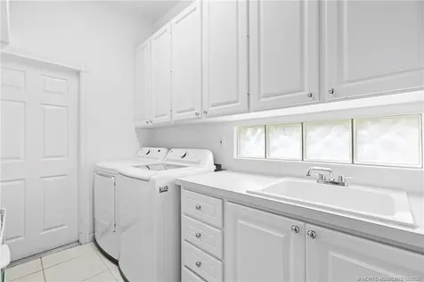 9012 SE Eldorado Way Hobe Sound FL 33455