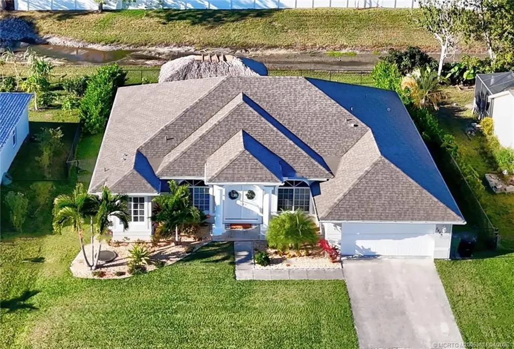 2449 SW Angus Avenue Port St Lucie FL 34953