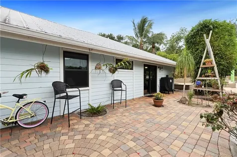 10380 SE Jupiter Narrows Drive Hobe Sound FL 33455